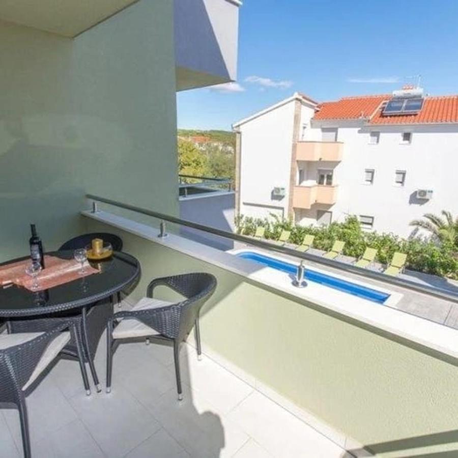 Apartment Mali San Trogir Exteriör bild