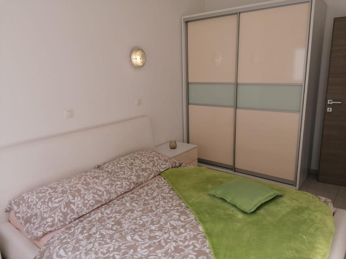 Apartment Mali San Trogir Exteriör bild